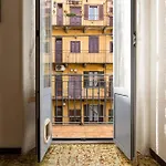 Titty House - Crocetta